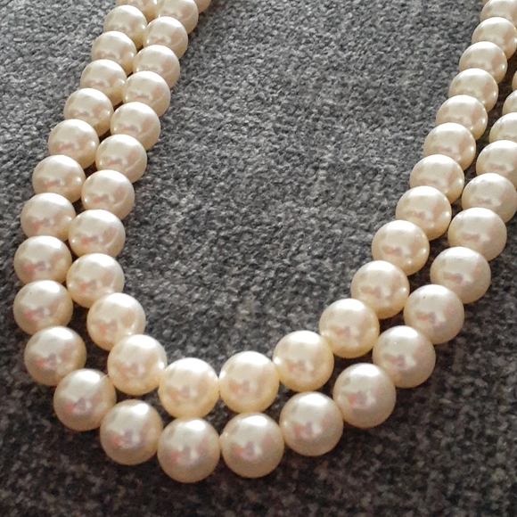 Classy Vintage Double Strand Pearl Necklace S132 - Picture 9 of 13